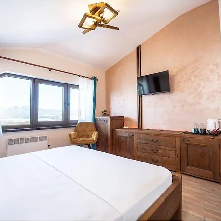 Private Cozy At Alpin + Complex